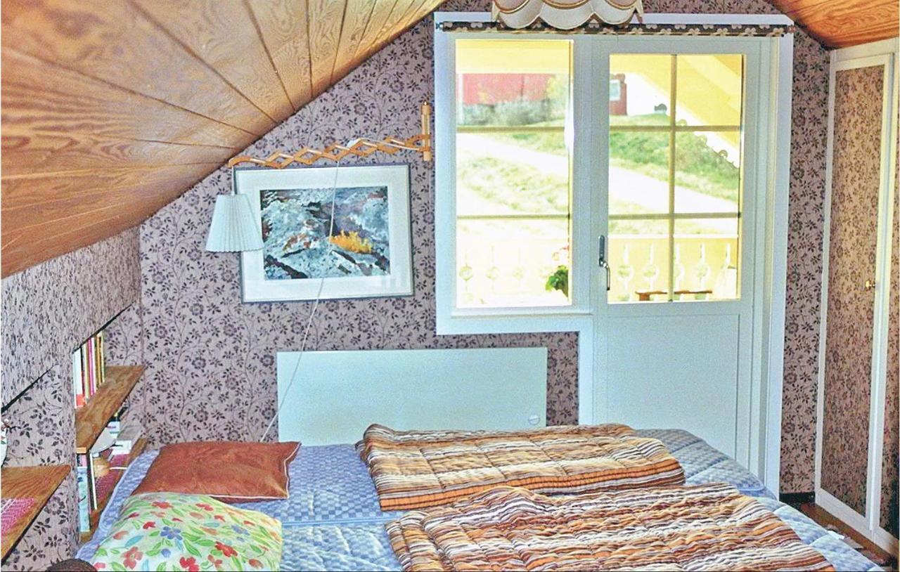 3 Bedroom Beautiful Home In Kristdala Malghult Esterno foto